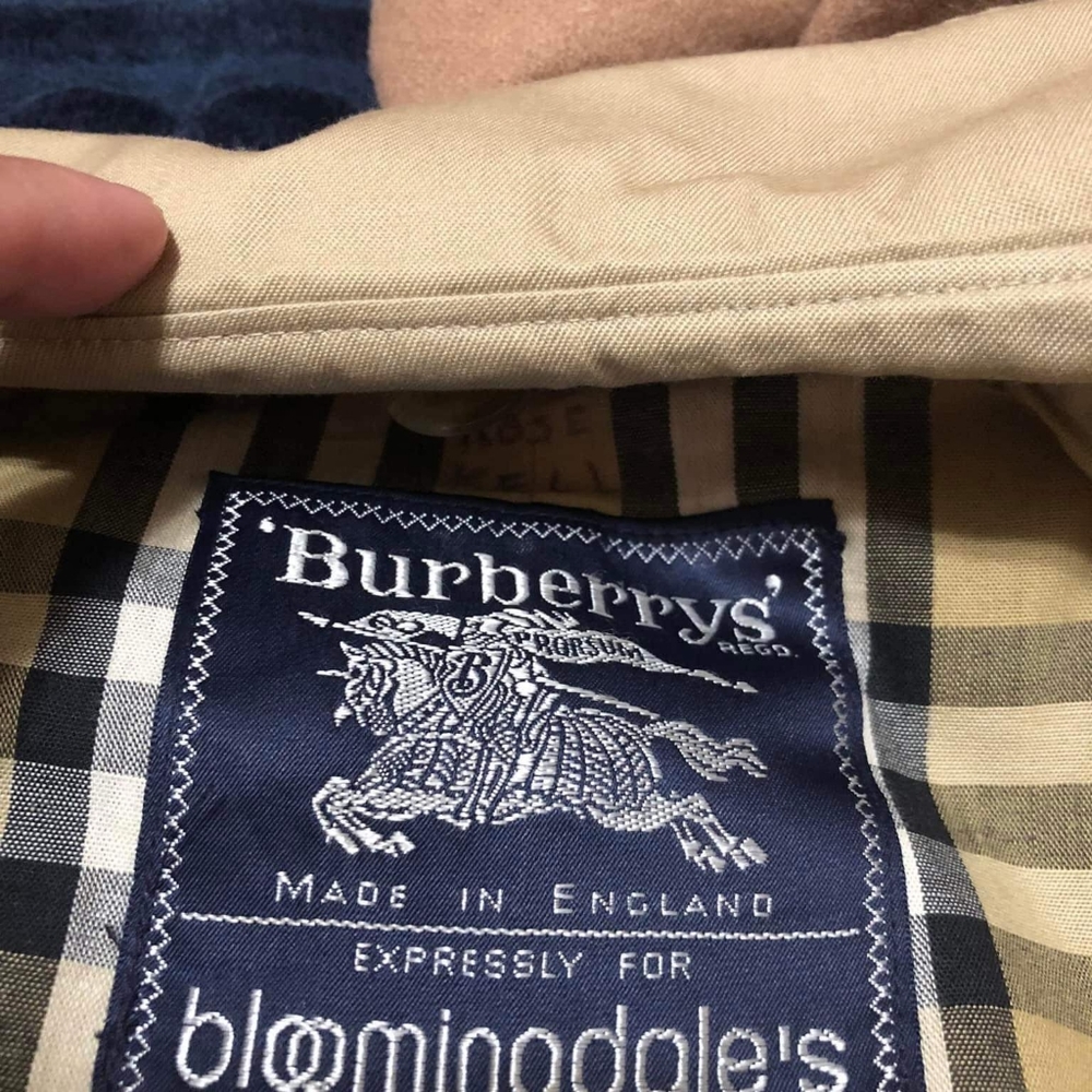 Burberry the long waterloo heritage trench double coat.